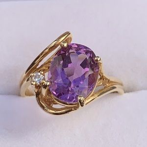 NWOT 14KY Genuine Oval Amethyst w/Dia. Ring